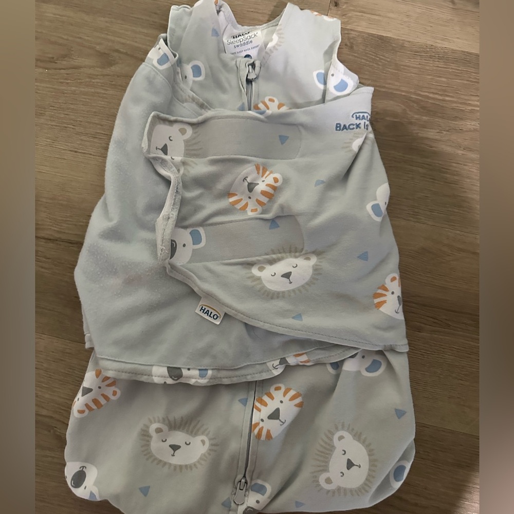 Halo sleep sack. Newborn